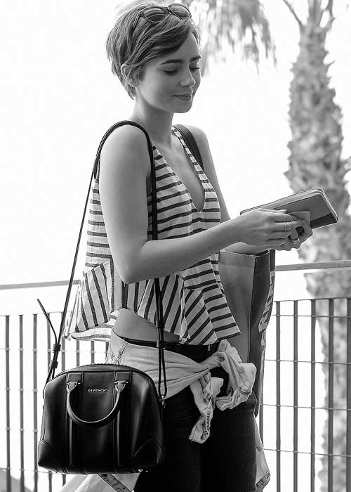 "I'm going on a...

Quest...

Yeah. That's definitely what I'm doing."