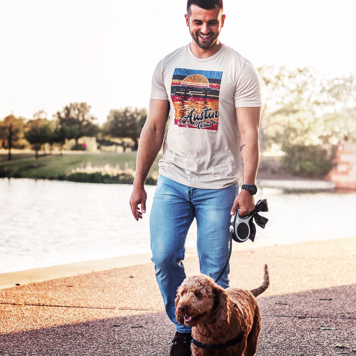 Mondays are great if you can spend it with your dog. Simple pleasures, dogs and a great t-shirt! 
•
•
#mondaymotivation #dogloverstagram #texastshirt #austinlifestyle #atxlifestyle #atxlove #shoplocalatx #austintshirt #dogwalkinglife #atxdoglovers #atxboutique