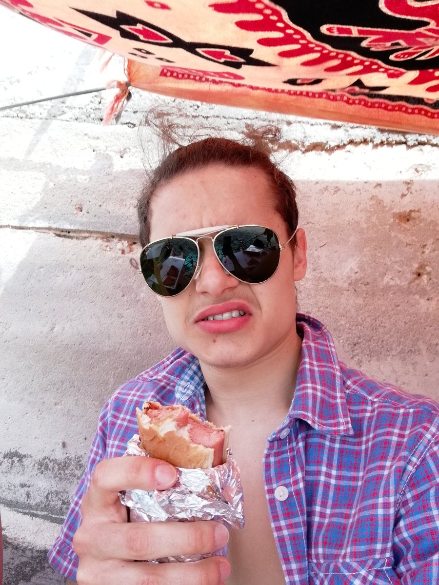 AnswerOwen's tweet image. 😱 Cibo Spazzatura!...🤮

#Sea #OweNAnswer #Owen #cibo #ciboSpazzatura #Answer #i #RiccardodiRosa