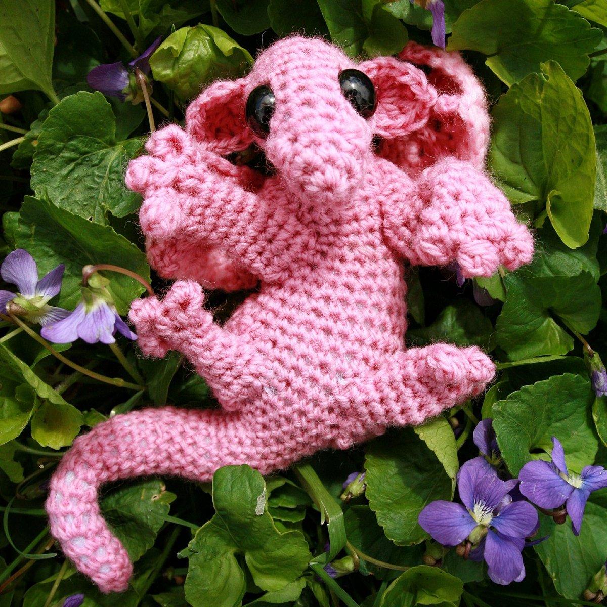 Newborn dragon pattern now available on etsy and ravelry!

etsy.com/listing/597245…

#craftyintentions #newborn #dragons #dragon #baby #crochet #amigurumi #yarn #pattern