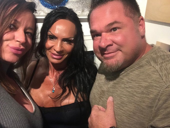 Thank you Buzz &amp; Rachael for making my art gallery exhibit extra special! Xo https://t.co/dZeK5zrZvP<a href="/tag/bodybuilding"class="tags"><span>#bodybuilding</span></a><a href="/tag/interview"class="tags"><span>#interview</span></a><a href="/tag/sex"class="tags"><span>#sex</span></a><a href="/tag/fitbody"class="tags"><span>#fitbody</span></a><a href="/tag/bodypositive"class="tags"><span>#bodypositive</span></a>