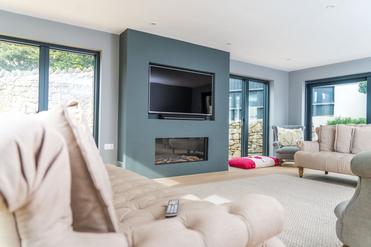 mossofbath's tweet photo. Check out our custom installation page https://t.co/VrpFk3P5xa to see how we help to create beautiful interiors. #custominstallation #stylishtechnology #interiors #experts #tv #av #independentbath https://t.co/4mPFCquyJA