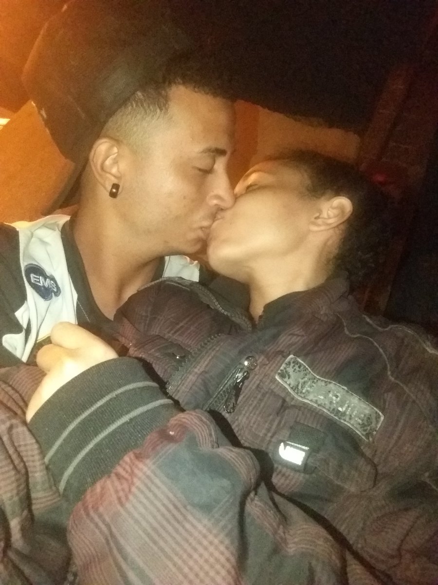 Cheffinha_silva's tweet photo. “Vem cá, deixa eu te contar que você é minha outra metade, o amor da minha vida, meu Porto Seguro, meu anjo Eu te amo, digo isso todos os dias, porque dentro de cada palavra minha, cada mensagem, cada carinho, cada gesto, tem um “Eu te amo” disfarçado!
#Mozão 
#marido❤👫 https://t.co/Of84mw8a0I
