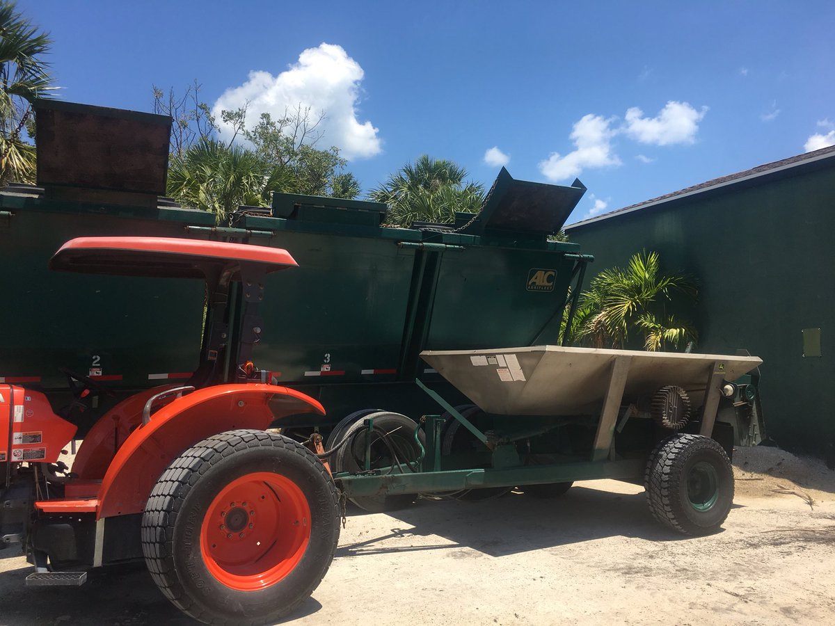 AJWilson86's tweet image. Thanks for fertilizer @gchaneygolf #tractortime #maintenancemonday @BrianSunderhaus