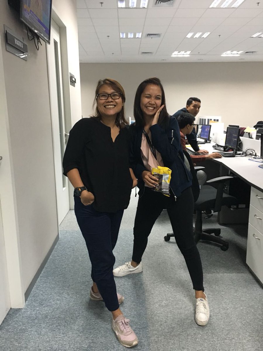 drdhiens's tweet photo. Today is a blast. Suka duka bareng mereka di tim @TARGETKOMPASTV. Sekira 1,5 thn di program ini, dg bongkar pasang tim, kini mereka msh tersisa, with venny &amp; githa. https://t.co/WU6WkKfjAh