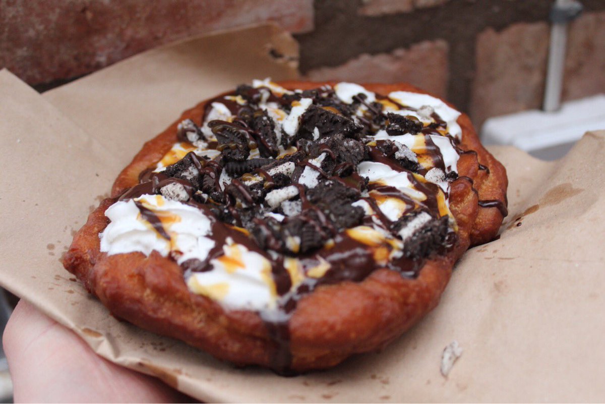 cakedoctoruk's tweet photo. @ClareParslow @longbridgelife @DigbethDiner We have tea, coffee, cake and Flats Doughnuts. #vegan https://t.co/UkqeHigT5c