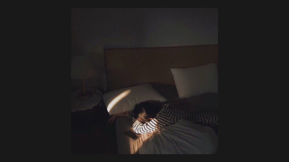 fairlyvmin's tweet photo. 𝚠𝚎 𝚕𝚘𝚘𝚔 𝚊𝚝 𝚎𝚊𝚌𝚑 𝚘𝚝𝚑𝚎𝚛 
𝚕𝚒𝚔𝚎 𝚠𝚎’𝚛𝚎 𝚊𝚋𝚘𝚞𝚝 𝚝𝚘 𝚔𝚒𝚜𝚜

#ARMYSelcaDay https://t.co/8Cl8gznJAB