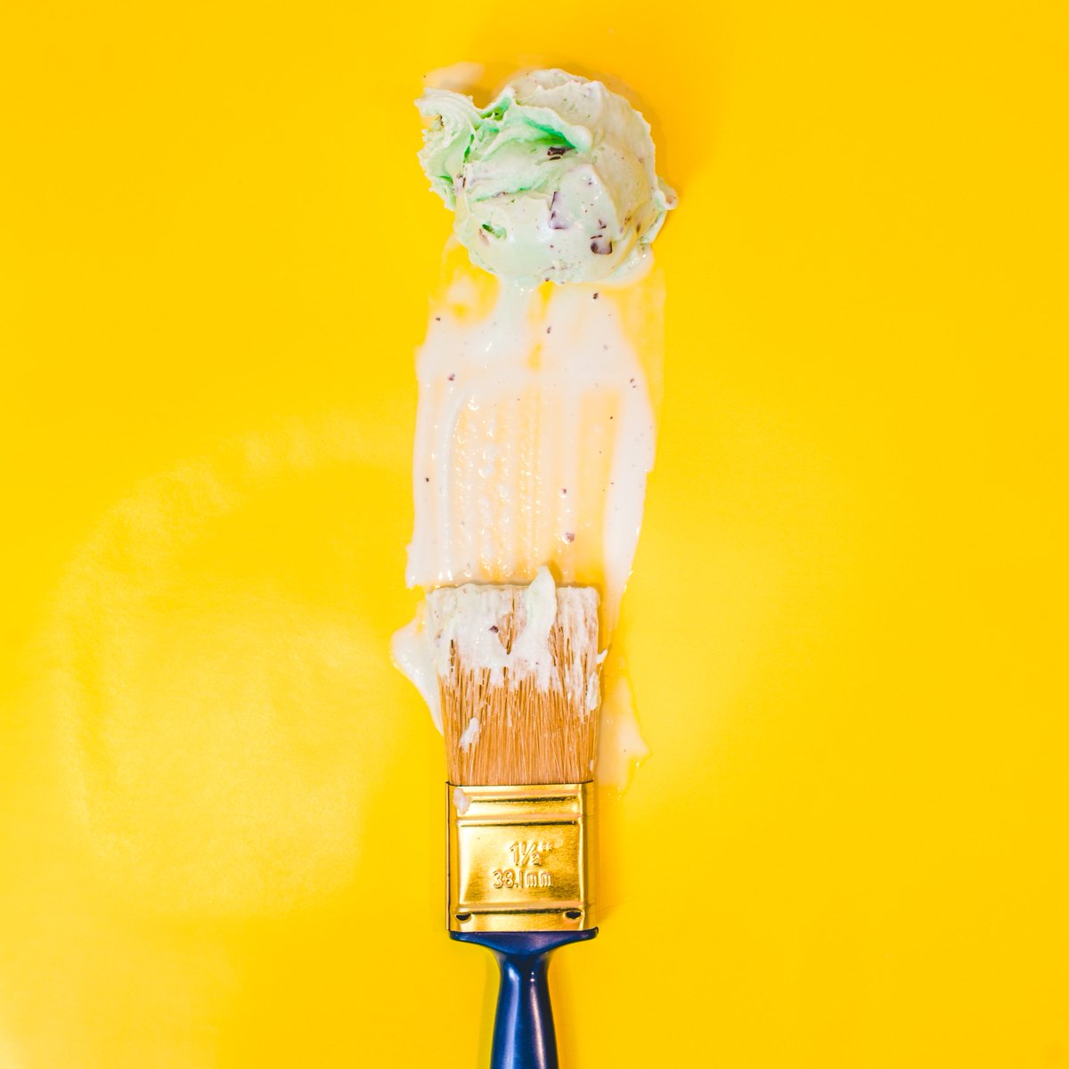 It's alright to lick the walls if your house is painted with Mint Choc' Chip gelato right? 😛
#KingdomofCreams
#LeicesterSquare