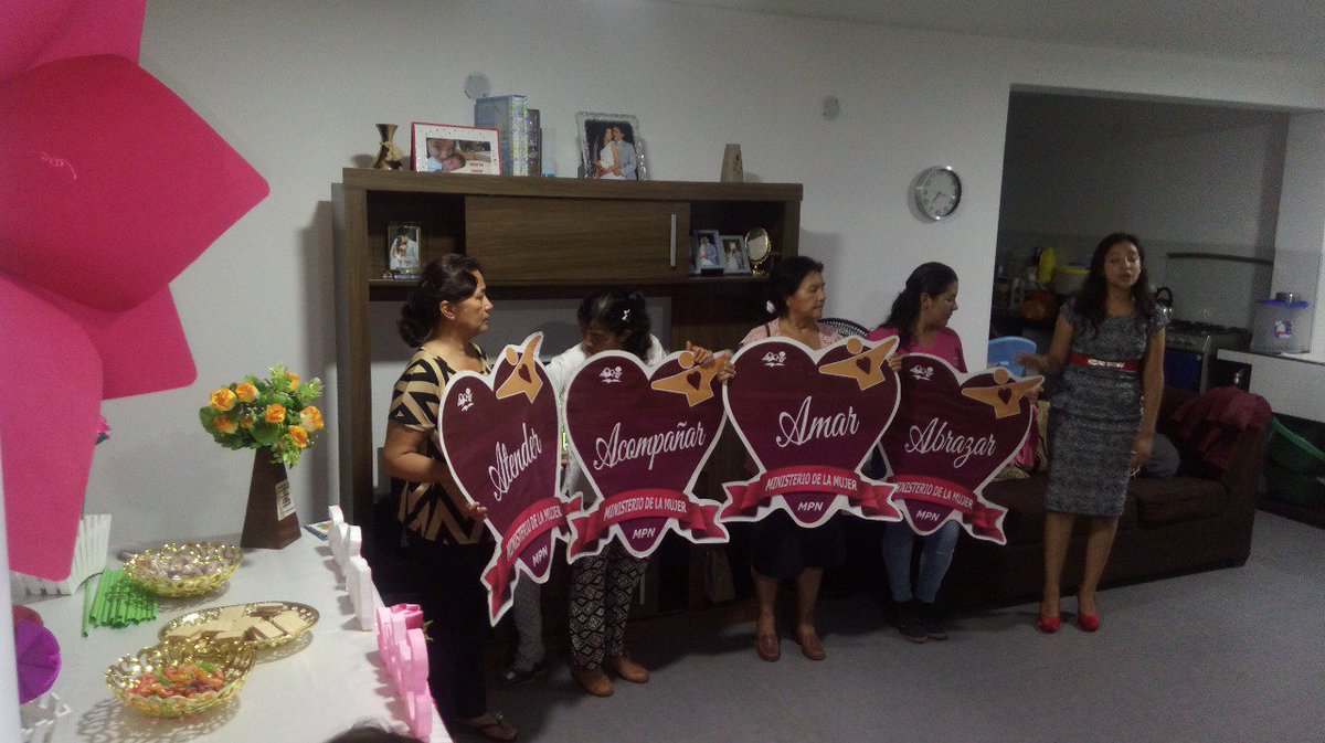 dikalonar's tweet photo. Reunión de damas de las iglesias Min. Mujer en #CasaPastoral #EntreAmigas #JaenC @AdventistasMPN @SaritaGrados @LucyDeSaldana https://t.co/cPj5BFh7Sd