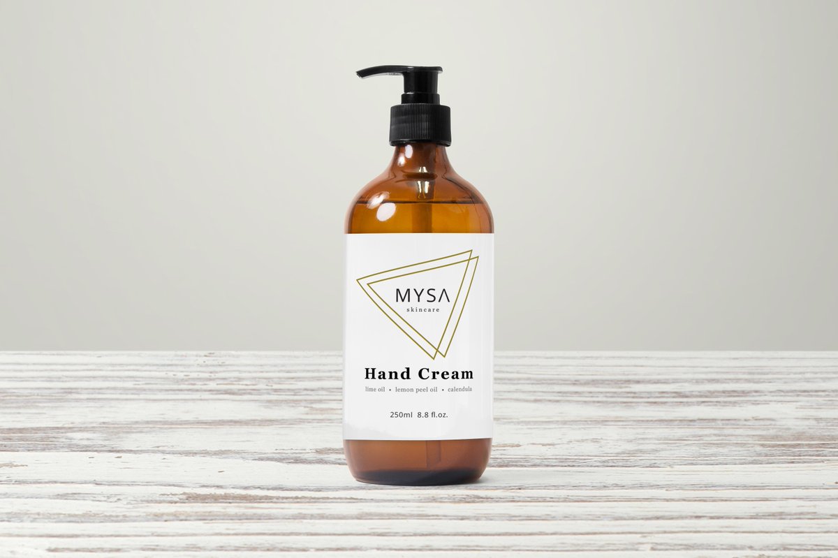 Here at Lantec we're always willing to try something new. Here we have a label design for the new Mysa Skincare line. 🎉👇
#excitingtimes #cosmeticlabel #graphicdesign #skincare