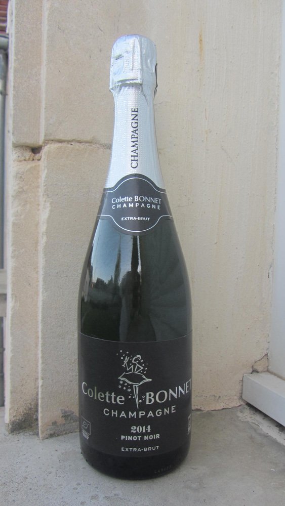 ColetteBonnet's tweet photo. Ma cuvée Pinot Noir 2014 sera présente au Bar Éphémère du Syndicat Général des vignerons,  19 avenue de Champagne à ÉPERNAY du 26 avril au 2 septembre 2018 !
Je serais présente au Bar les 31 mai, 18 juin, les 6 et 10 juillet, les 7, 14 et 31 Août.
... / ... https://t.co/s1B5J50foE