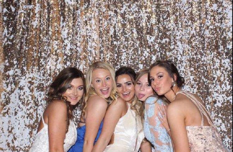 sydneyybartlett's tweet photo. killin’ it w my girls one last time🤪 #prommm https://t.co/3lLZVPxIsE