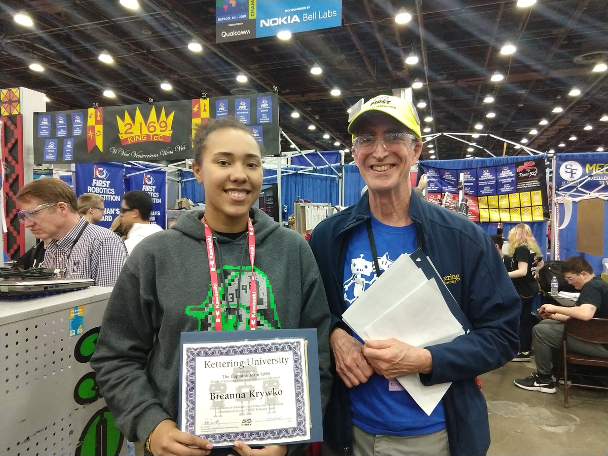 SSmitka's tweet photo. Congratulations to one of my favorite seniors, Breanna, for being awarded the @KetteringU @FIRSTweets Scholarship! There's no doubt that you'll go pro in your career! All of @Team_3098 are so proud of you! #CaptainPride #Scholarship #sportofthemind #WSDiee https://t.co/1plo3UUffC