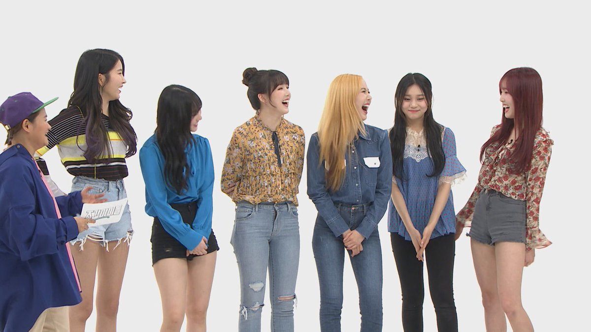 weekidol1's tweet photo. #주간아이돌 @weekidol1
#금주의아이돌
기다리고 기다리던
6명의 밤 요정 #여자친구 드디어 🎉컴백🎉
5/2 수요일 오후 6시
타이틀곡 #밤 무대 방송 #최초공개!
#버디 들~~ 모두 함께 할거죵?
(노래 참~ 좋은데 설명할 방법이 없네~)
#GFRIEND #소원 #예린 #은하 #유주 #신비 #엄지 https://t.co/ZSoOjOvAEu