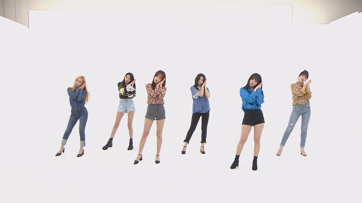 weekidol1's tweet photo. #주간아이돌 @weekidol1
#금주의아이돌
기다리고 기다리던
6명의 밤 요정 #여자친구 드디어 🎉컴백🎉
5/2 수요일 오후 6시
타이틀곡 #밤 무대 방송 #최초공개!
#버디 들~~ 모두 함께 할거죵?
(노래 참~ 좋은데 설명할 방법이 없네~)
#GFRIEND #소원 #예린 #은하 #유주 #신비 #엄지 https://t.co/ZSoOjOvAEu