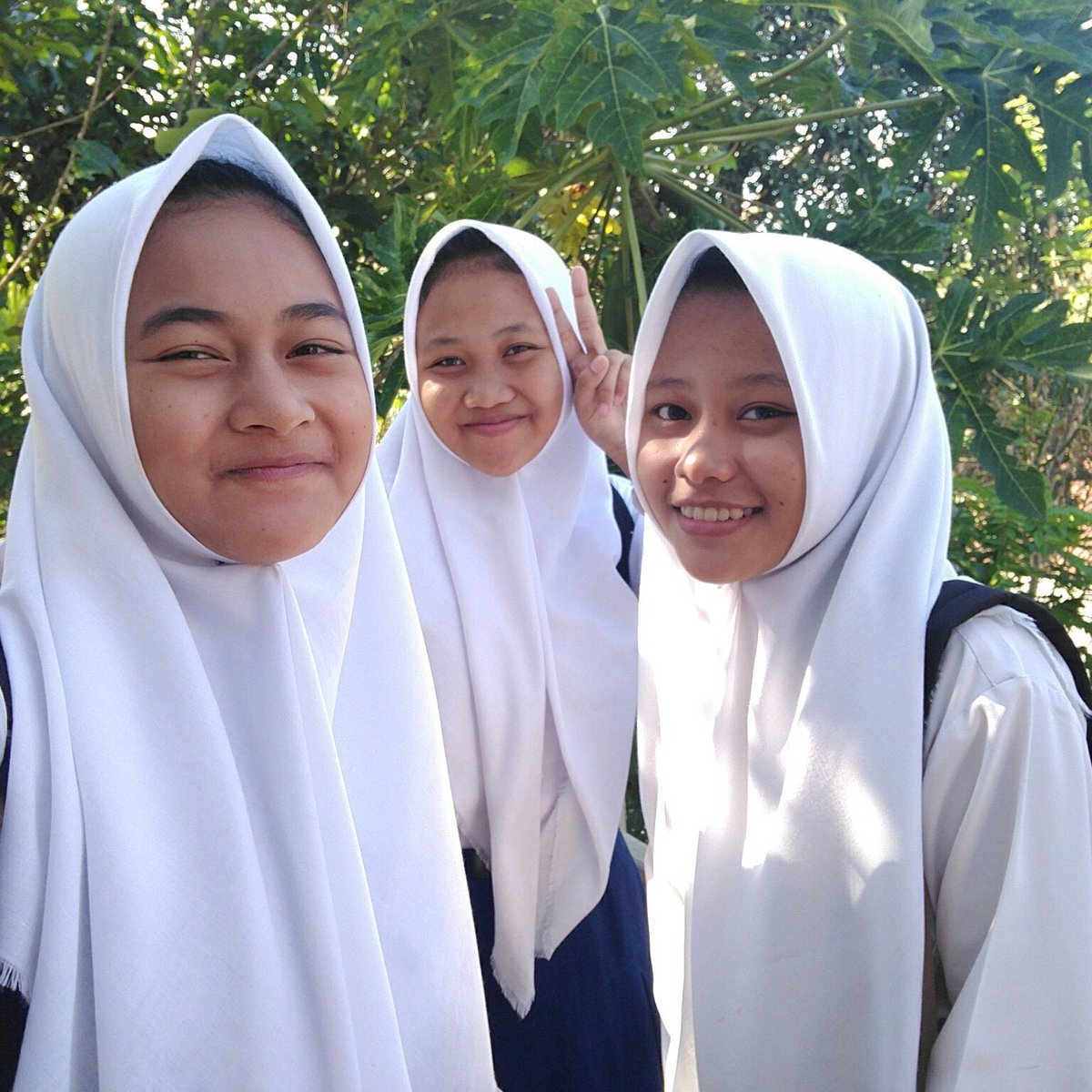 nilasarofa's tweet photo. #FotoProfilBaru https://t.co/LgiXki9bQk