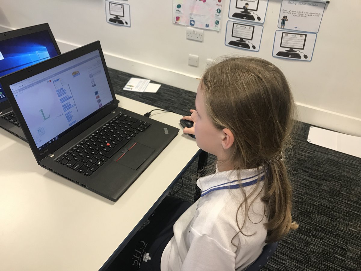 CroydonHighJnrs's tweet photo. Year 3 are writing code to animate the letters in their name. #year3computing #everygirleveryday https://t.co/z8saL3xhtX