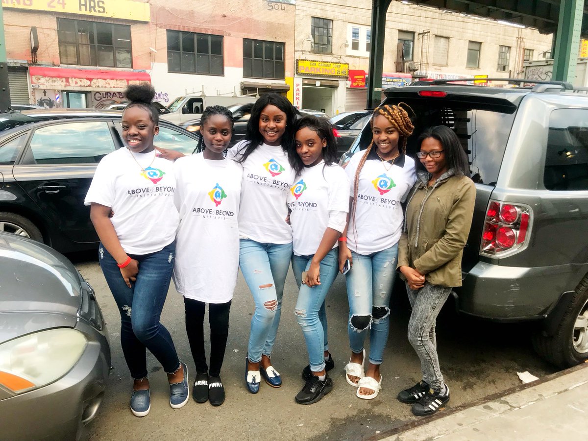 AboveNBeyondini's tweet photo. Fun time with the women at Care for the Homeless; Susan’s Place! #ABITheMovement https://t.co/WZLP0PN4r3