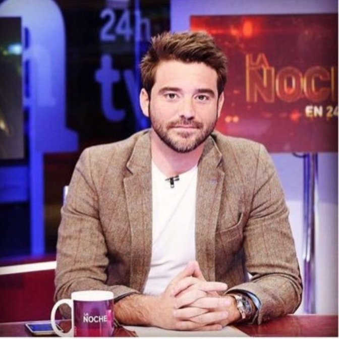 Aquesta es la puta cara del "Periodista"que ha publicat les  fotos del Mestres  iss Palau