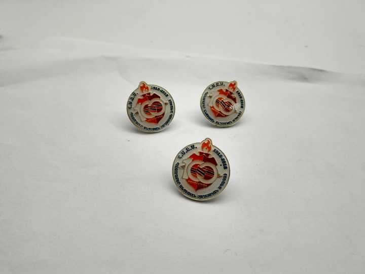 jessimorca's tweet photo. Badges you will like them?@precisionbadges @Metal_Badge @pinsourceng @CustomPinsInc @GetLapelPins @PunkyPins @CustomLapelPin @LapelPinHouse https://t.co/tCtOSPEXn1