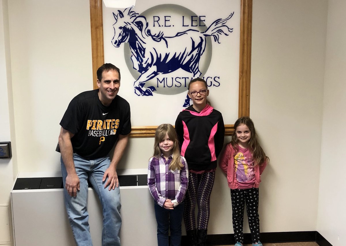 Congratulations to our students of the week for April 27!  Thank you for being Model Mustangs!