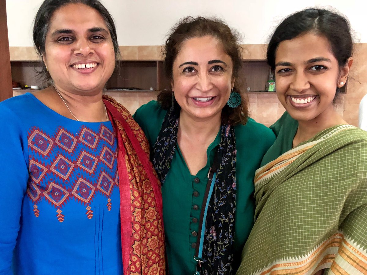 simcim's tweet photo. With @SEWABharat and SEWA Kerala sisters Sonia and Namya at #ccww2018 in Kozhikode after an inspiring session on formalization of informal economy through #coops @ilo https://t.co/mvmHhsCXqn