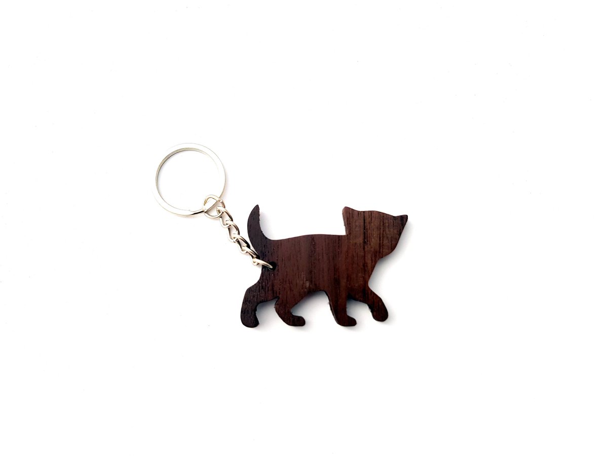 andra_389's tweet image. Wooden Kitten Keychain, Walnut Wood, Animal Keychain, Cat Keychain, Environmental Friendly Green materials tuppu.net/d829041 #keychain #CoolKeychains