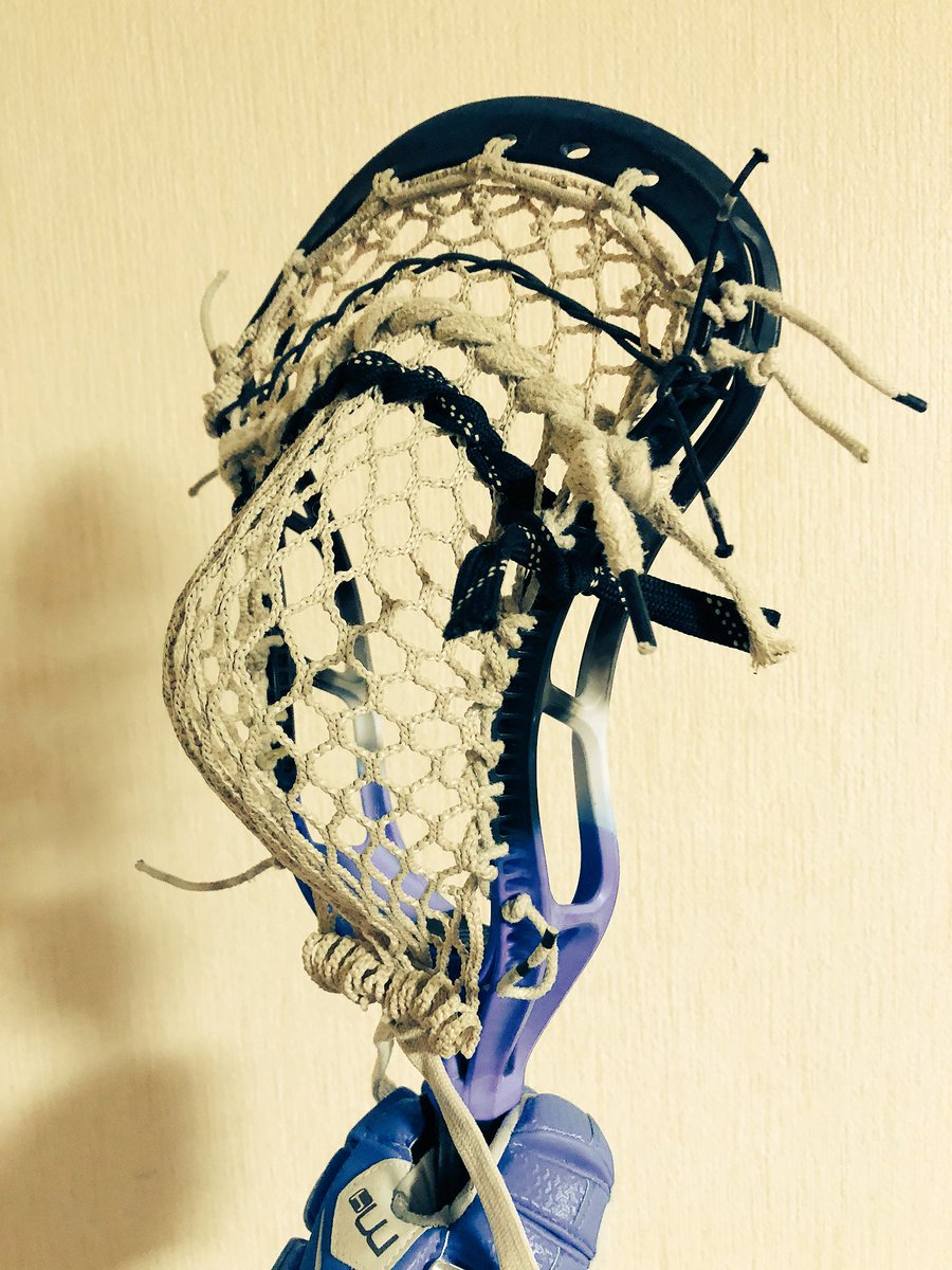 lacrosseboxing's tweet photo. 今日でクロス三本編んだから手がガッサガサ
北翔カラー入れたくて無理やり染めた笑笑

#StringKing #mark2A #lacrosse https://t.co/sSCK89ellD