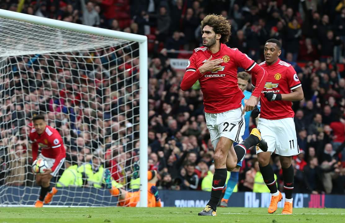 ManUtdBR's tweet photo. O contrato de Fellaini se encerra no final da temporada. Você acha que o belga deve permanecer em Old Trafford? 

Sim = ❤️
Não = 🔁 https://t.co/2dddAO7QYu