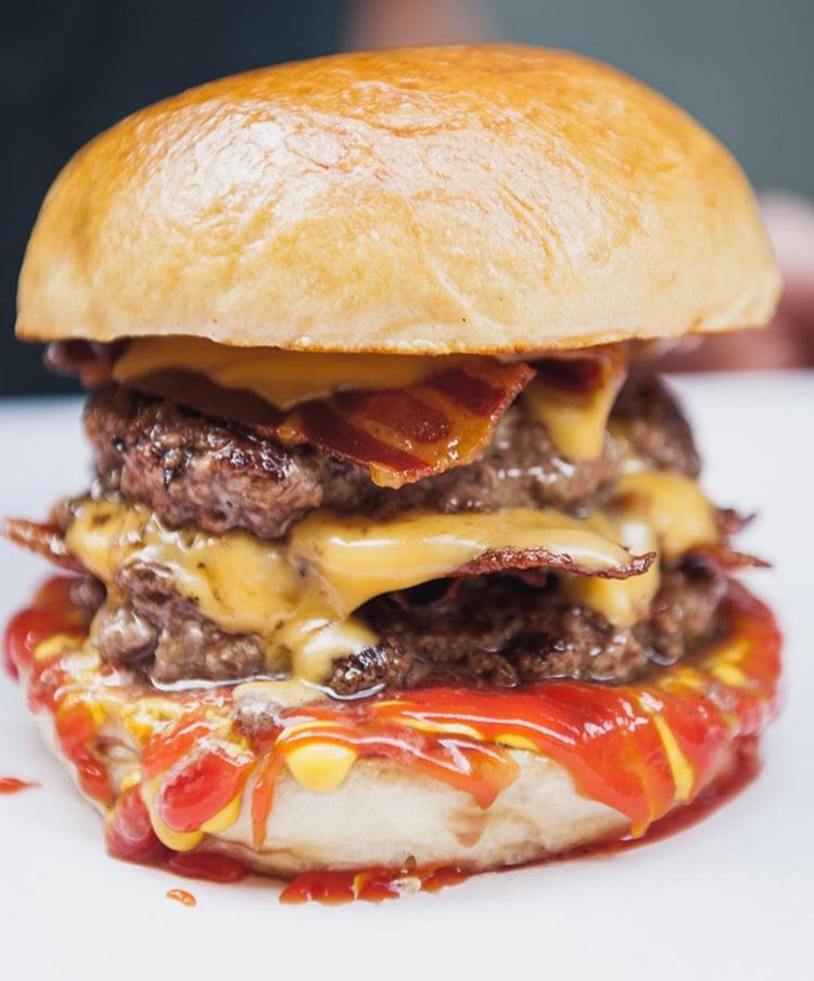 ThirstyCamb's tweet photo. Food traders for opening weekend of #biergarten2018 at #thirstystgiles
Fri: @FiredUPizza + @Wanderingyak (dal/mezze bar)
Sat: @steakandhonour + @AlChileuk
Sun: @ProperPizzaCo @PieCentral @BeanissimoCB1
Veggie &amp; vegan options galore. Serving from 5ish each day. Come hungry... https://t.co/PcmuP7v6nX