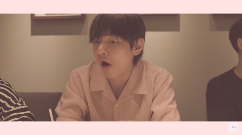 taeswIuv's tweet photo. him go: nom nom nom nom https://t.co/IfEUGS4Ovw