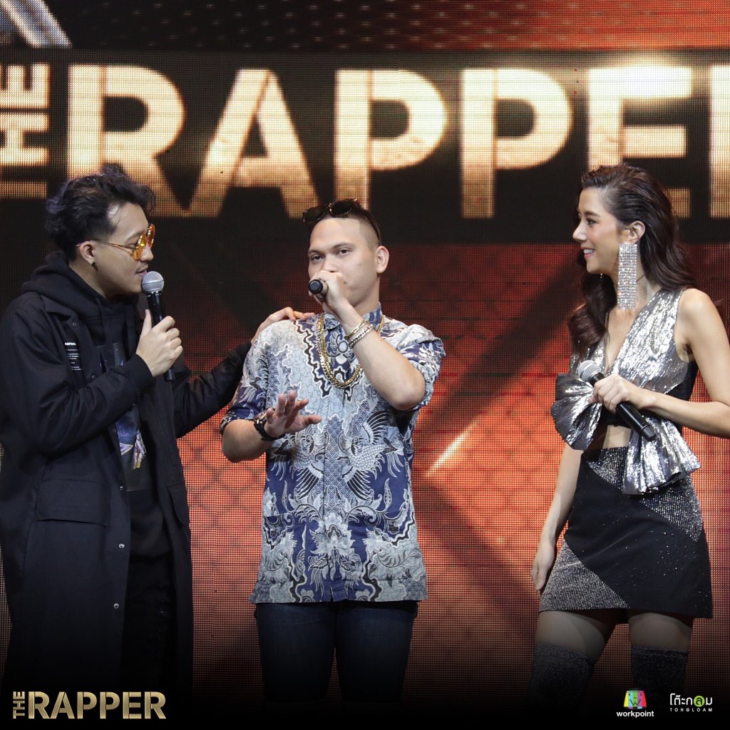 therapperth's tweet photo. "ตังค์พี่ไม่ค่อยมี พี่มีแต่โฉนดสวนยาง"
มันถูกใจเด็กใต้ไปเลย....
กรุณาฟังให้จบ - ชารีฟ : Chareef
#Chareef
#therapper #tohgloam #workpoint https://t.co/MZinCPgJYB
