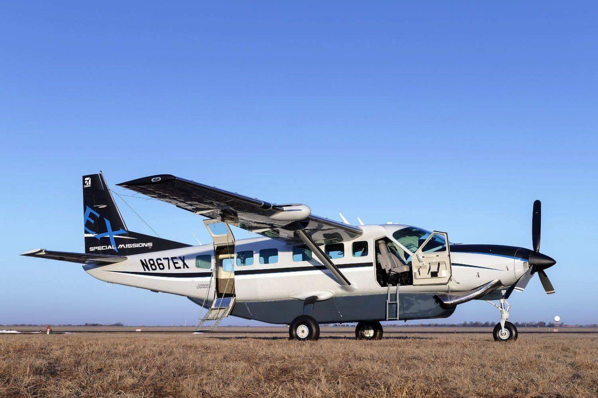 Aviasur's tweet photo. El espectacular todoterreno #Cessna #CaravanEX aterriza donde lo necesitas sin importar encusiarse un poco, disponible en #Aviasur. #CessnaLovers https://t.co/g8oQEN9Z6R