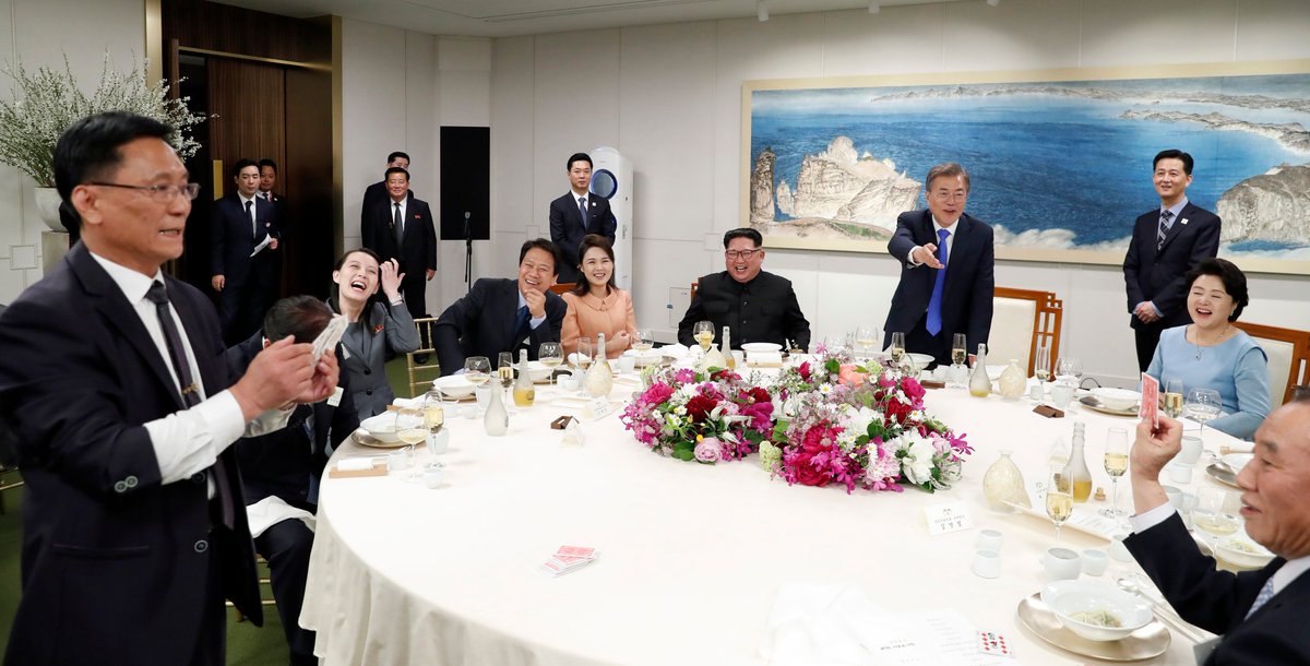 dougmckenzie's tweet photo. North and South Korea used a magician to help ease tensions and reconcile during their meeting last week. Anyone of my magician friends know who he is? https://t.co/g6MjuJXP3t