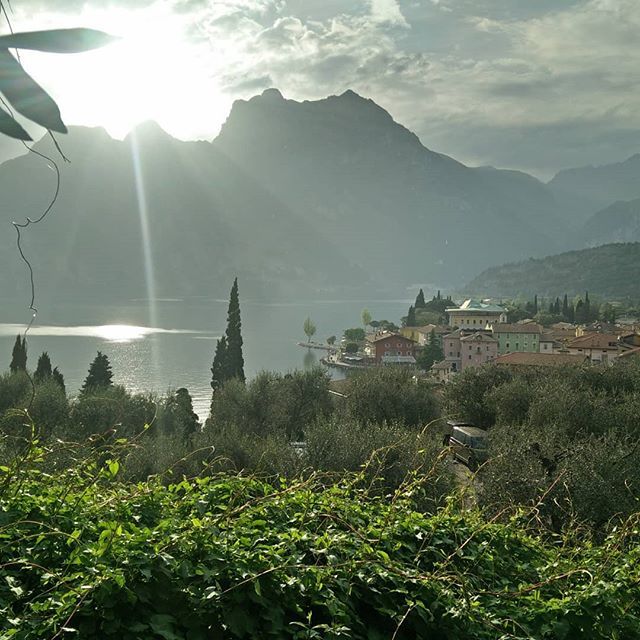 dborgo's tweet photo. #busatte #tempesta #torbole #lagodigarda #lakeofgarda #tw https://t.co/Stsbb4hYRm