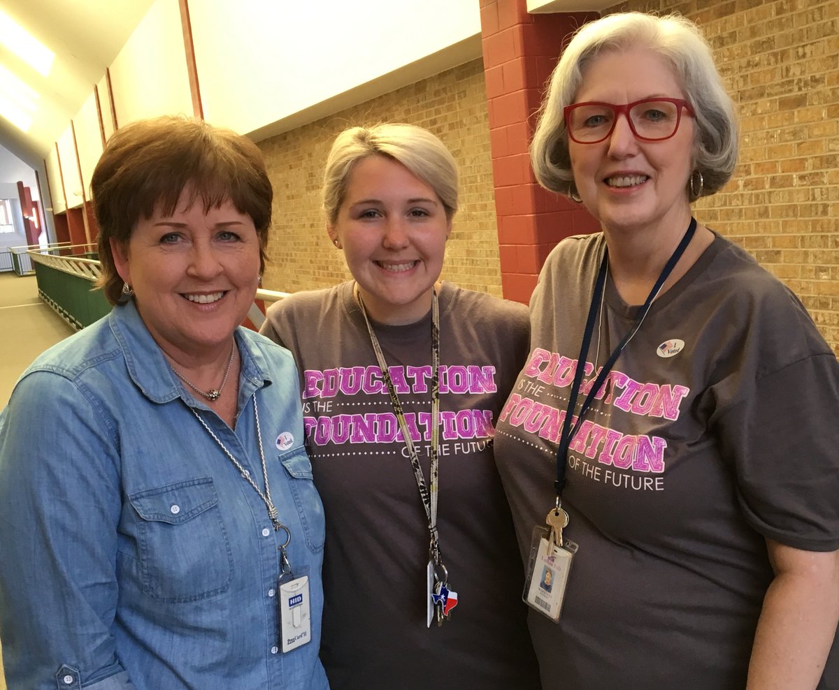 Jessica McGuire asked her friends to vote on her behalf #LufkinVotes