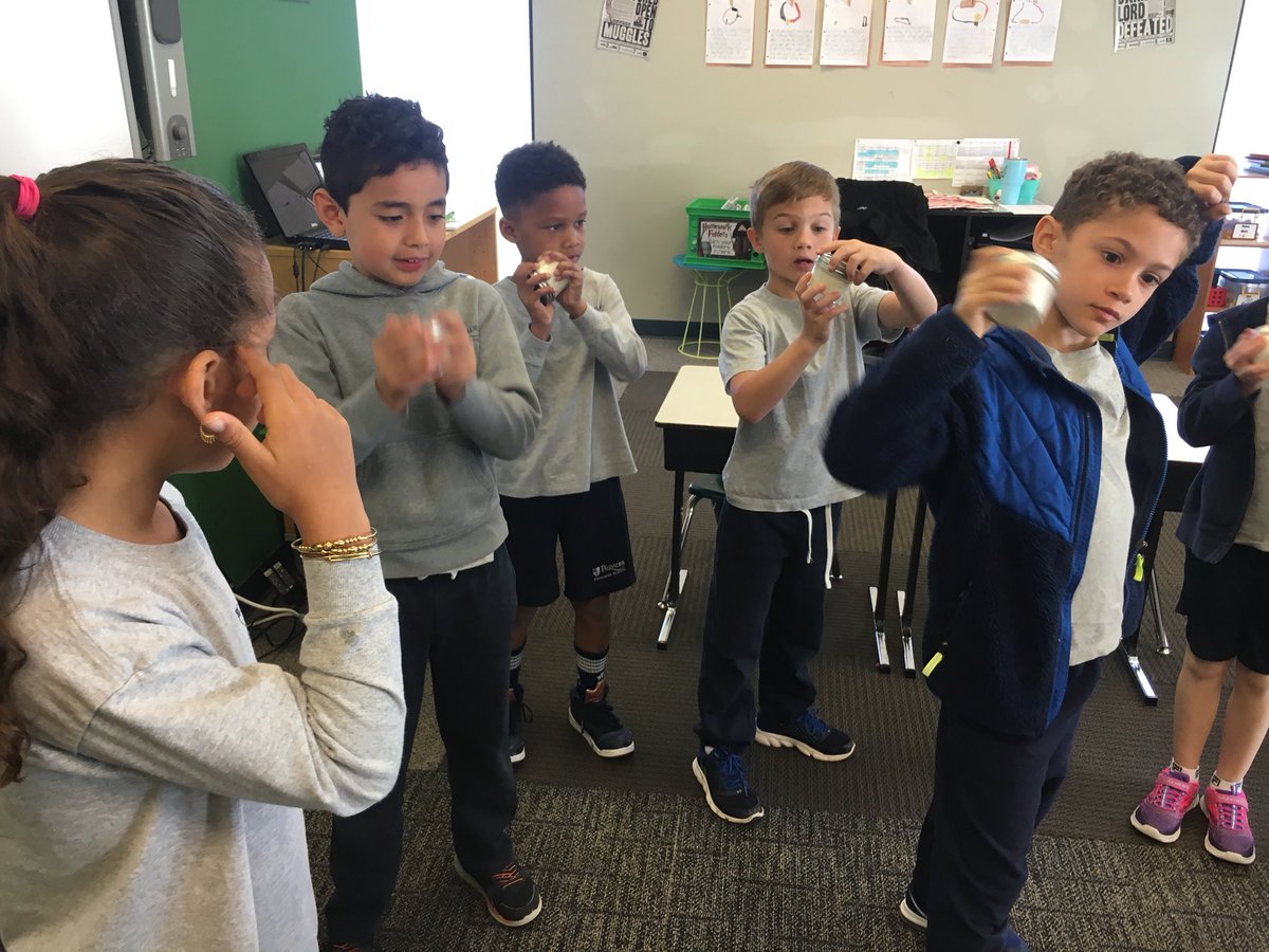PESLowerSchool's tweet photo. Making butter in first grade! #pesfirstgrade #colonialamerica https://t.co/jQ8STTncXi