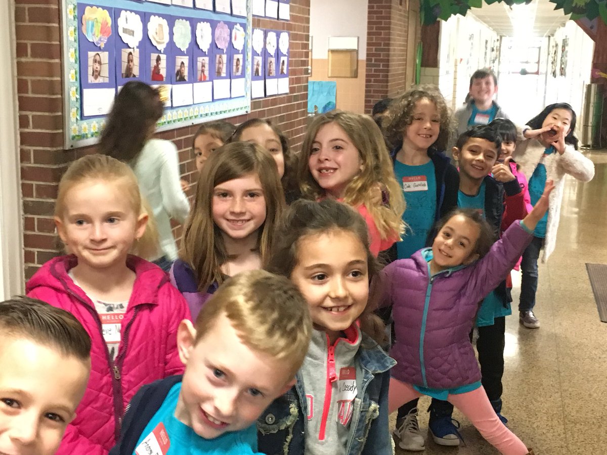 WOSnews's tweet photo. Look out @GreenUpRockland, here comes #msrossiWOS’ class! The first graders are off to the recycling center for an informative morning learning about ways to protect and enhance the environment https://t.co/70rcUgi5PZ