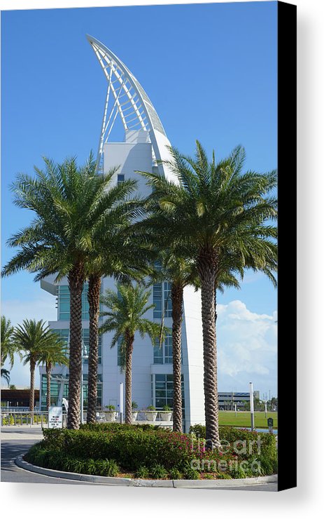 TMomPhotography's tweet photo. The cool Exploration Tower in Port Canaveral Florida @FineArtAmerica
https://t.co/0Wfd52mMAJ
#Florida #ExplorationTower #PortCanaveral #Photography #Gifts #FineArt #ArtForSale https://t.co/JKvzS83I2q