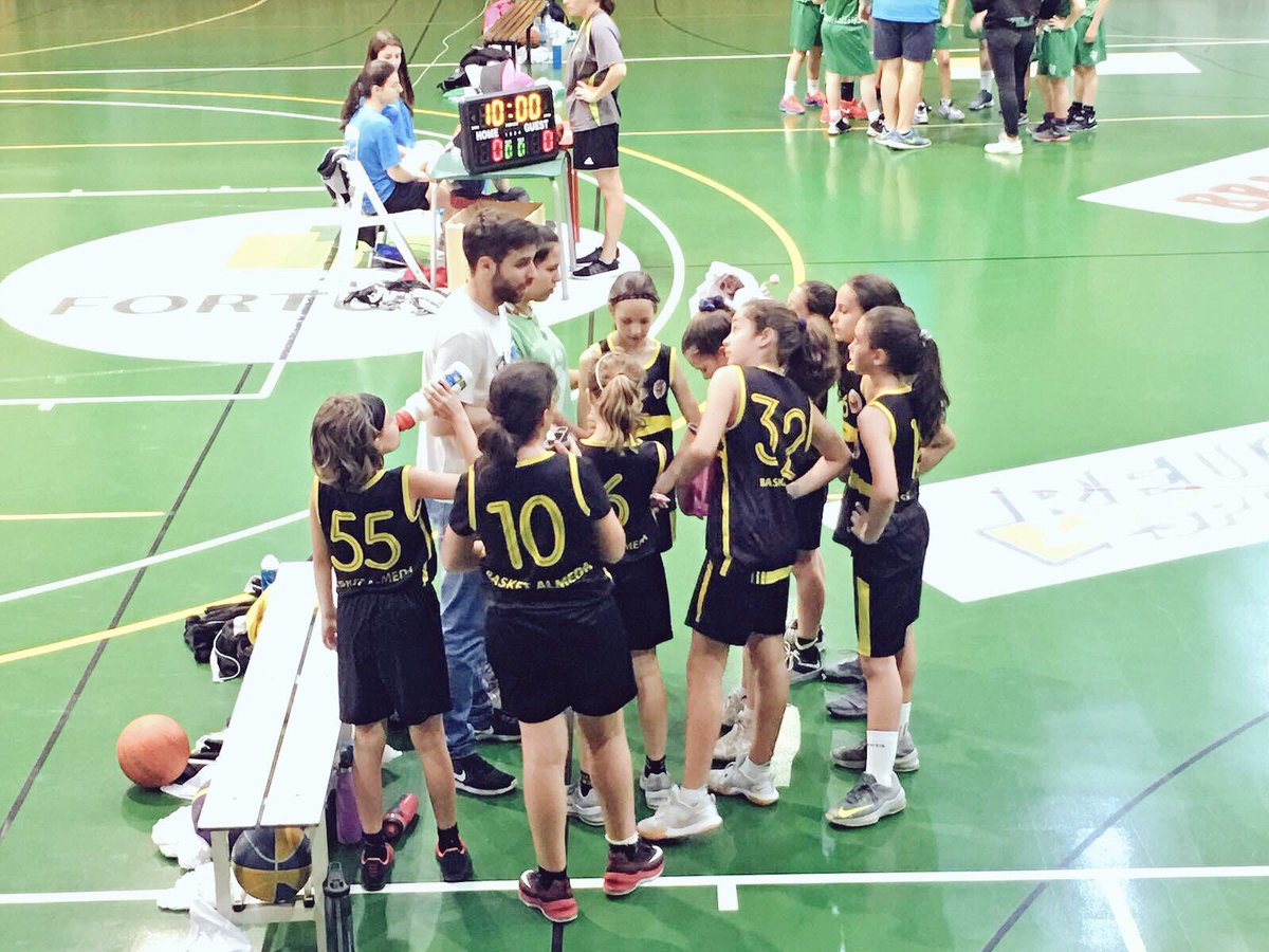 ASRBasketAlmeda's tweet photo. Seguim l'activitat amb una nova jornada de tornejos!!
El #MF07ALM i #IF1ALM encaren els propers partits amb gran il·lusió i ganes mentre el #MFBALM gaudeix de @FerrariLand_PA en el seu dia de descans!!
#adnAlmeda #tornejosAlmeda #basketAutèntic https://t.co/P5VIE0YKFa