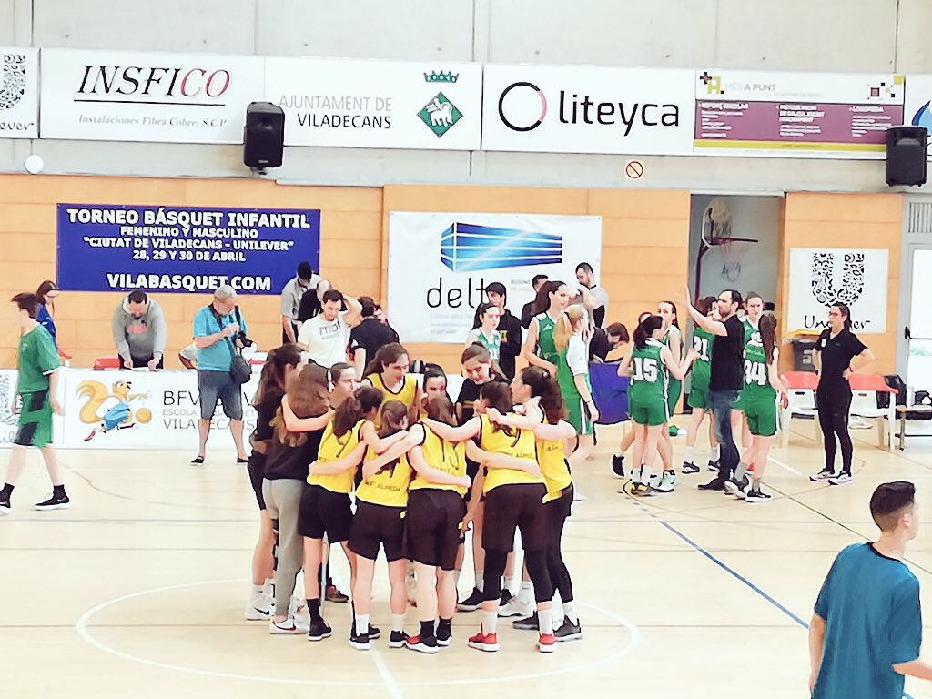 ASRBasketAlmeda's tweet photo. Seguim l'activitat amb una nova jornada de tornejos!!
El #MF07ALM i #IF1ALM encaren els propers partits amb gran il·lusió i ganes mentre el #MFBALM gaudeix de @FerrariLand_PA en el seu dia de descans!!
#adnAlmeda #tornejosAlmeda #basketAutèntic https://t.co/P5VIE0YKFa