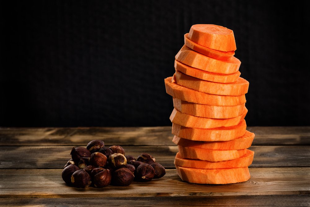 WYLDfit's tweet photo. Nuts or carrot? #carrot #carrots #carroturbo #carrotop #carrottop #carrotforanight #carrotman #babycarrot #teambabycarrot #instamood #veg #vegetarian #vege #veggie #vegit #veggiehead #veggietime #veggieaddict #veggiefit #vegfest #healthyoptions #healthyself #healthyishappy https://t.co/iRckeRQfwU
