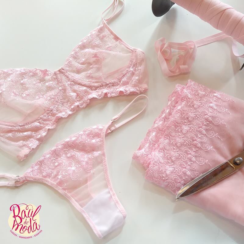 BauldeModa's tweet image. "No es la apariencia, es la esencia. No es el dinero, es la educación. No es la ropa, es la clase" by Coco Chanel 🎀
.
.
.
#bauldemoda #crea #sueña #diseña #hazloquedeseas #10añosbaul #lenceria #taller