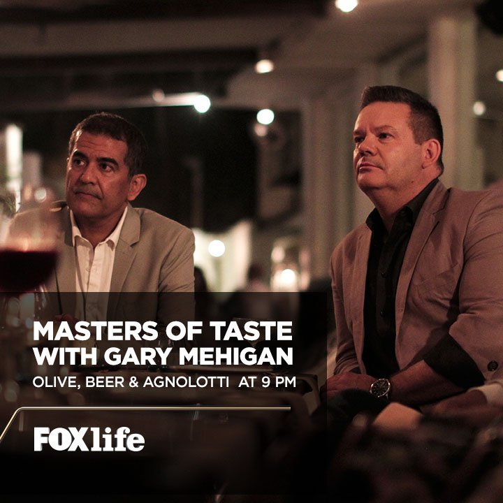 EndemolShineIND's tweet photo. .@crispycrackling 's quest for Indian culinary perfection brings him to @ADsinghOlive, one of the finest restaurateurs of our country!
Make sure you #TuneIn tonight at 9, to catch all the fun.
@OliveMumbai #MastersOfTaste #PerfectionOrNothing @RishimSachdeva https://t.co/cozGOTNcuW