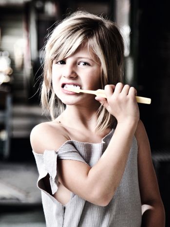 LavaanSmile's tweet photo. The sooner they start, the better! #brushbrushbrush https://t.co/LzH6foFxyc
