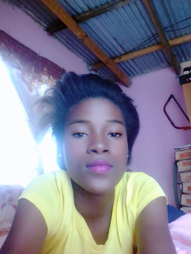 Ifpgg3's tweet photo. Who cares if I'm beautiful or not the main point is that I'm not afraid to be myself😍����👍 https://t.co/Mg6qqIcbAD