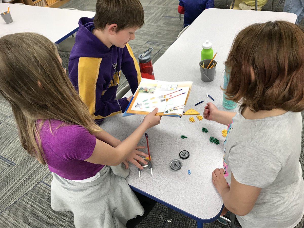 npeterson09's tweet image. Building simple machines!  #sciencerocks @KristenSeeger @nicksofio #ALASConnectED