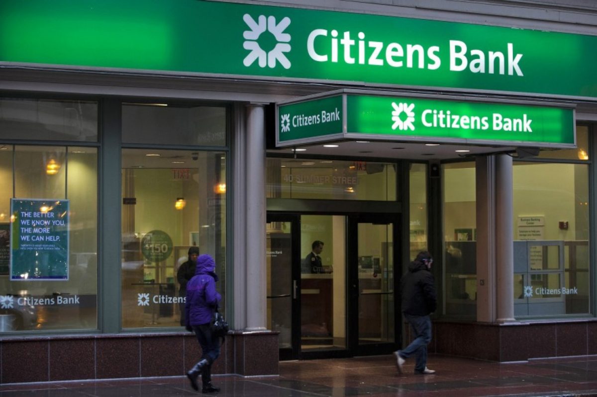CrainsPhilly's tweet photo. Citizens Bank web, mobile outage prompts complaints on social media. Via Philadelphia Inquirer https://t.co/5Vi1UIvllo https://t.co/RdtI6EA8dP