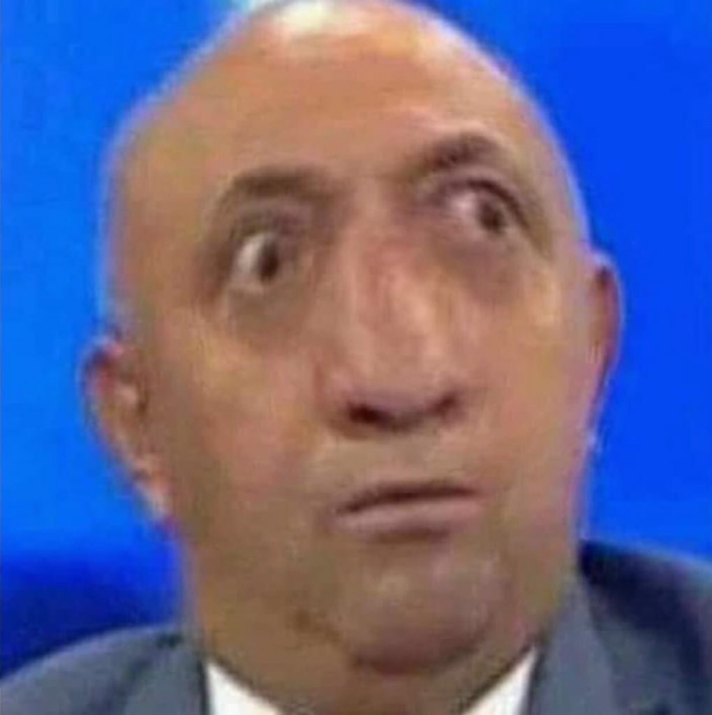 İyi bayramlar <a href="/ertemsener/">Ertem Şener</a> iyi bayramlar Sinan Engin .Sinan ım noldu dün geceki yenilgiden sonra şeklin şemalin değişti.