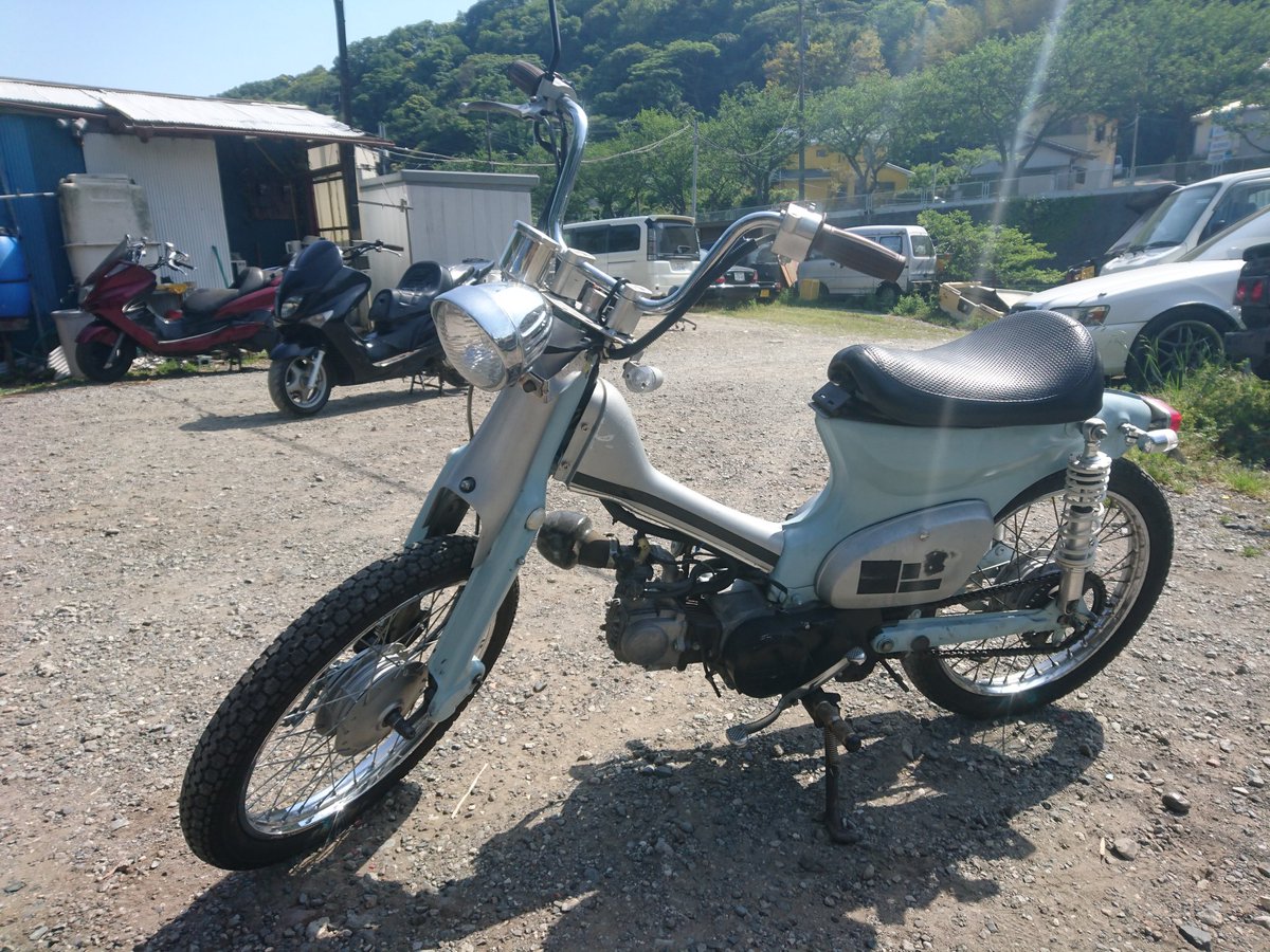 バイク販売のjunkpod בטוויטר スーパーカブ50カスタム売ります 8万円 街の視線を釘付け めちゃくちゃおしゃれなスーパーカブが入荷しました カスタム内容は一目瞭然だと思います キックにてスムーズに始動します お問い合わせラインにてお願いいたします カブ